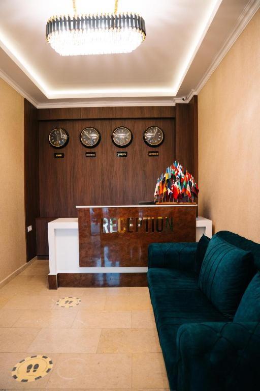 The Clocktower Hotel บากู ภายนอก รูปภาพ